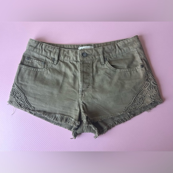 Roxy Dark Green Button-fly Shorts - Picture 1 of 5